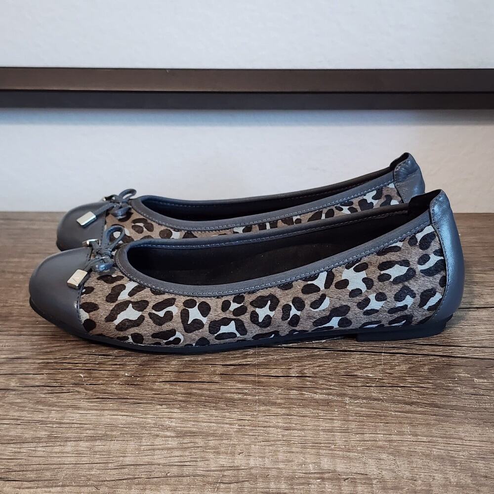 Vionic Minna Women's Slip-On Casual Flats Shoes Size 7 Gray/Leopard Print